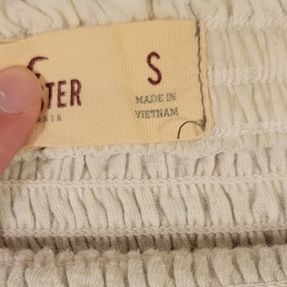 Hollister White Strapless Top Size Small - Picture 5 of 5